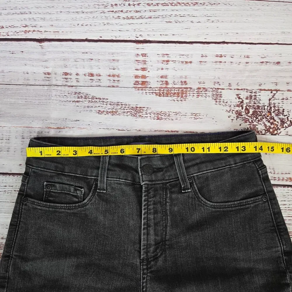 NYDJ Black Cuffed Crop Jeans Size 2 Lift Tuck Stretch Outdoor Basic Casual Party